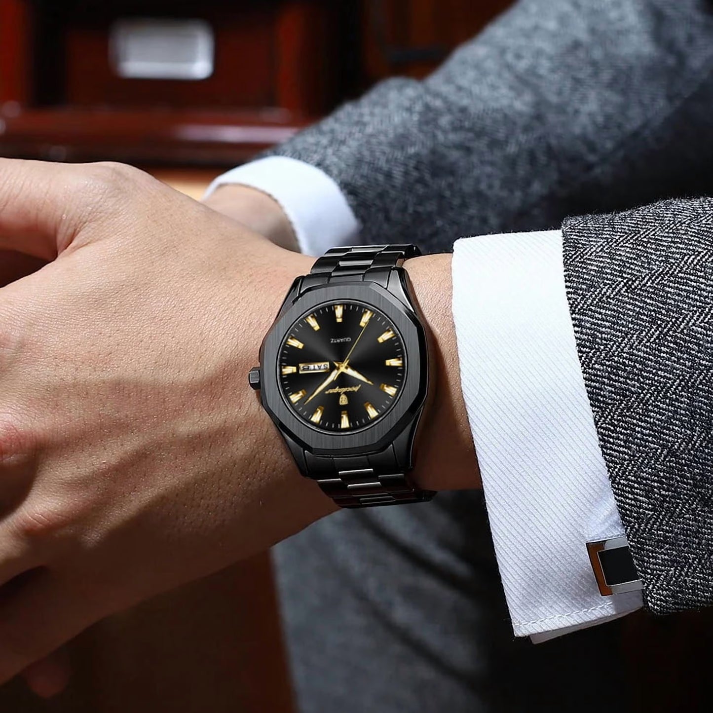 POEDAGAR Men’s Business Waterproof Quartz Watch with Date & Week Display